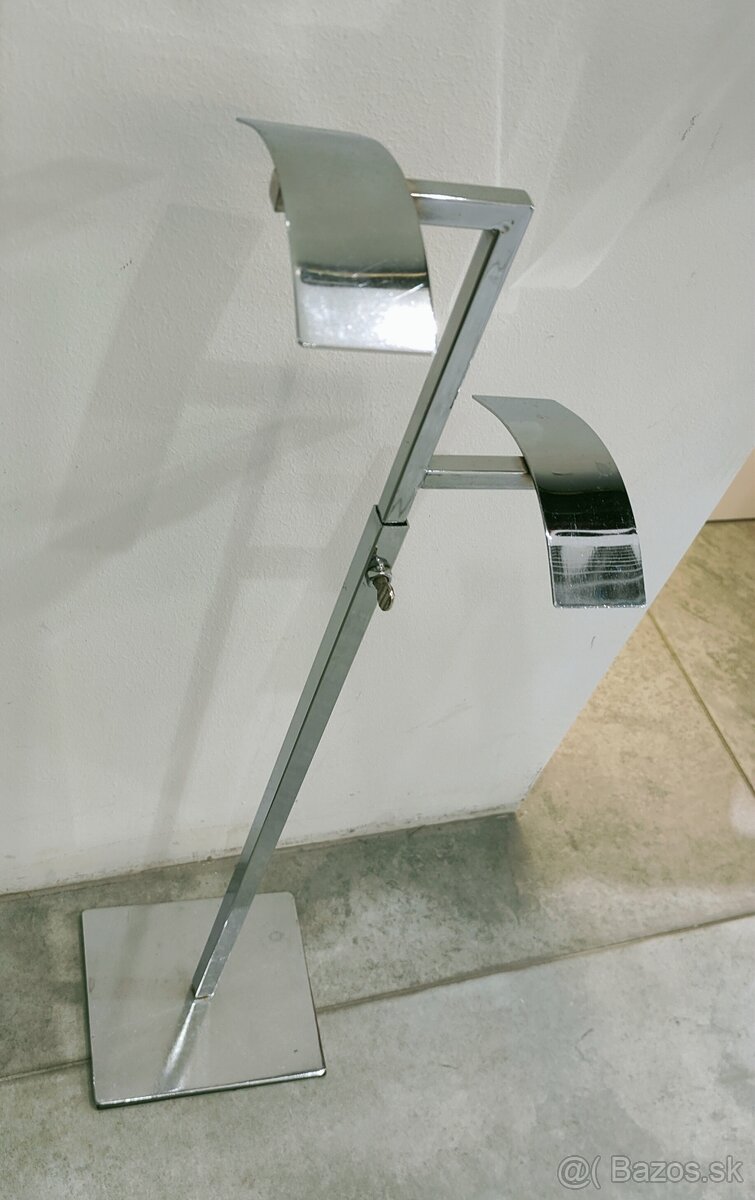 Stojan na kabelky - 2