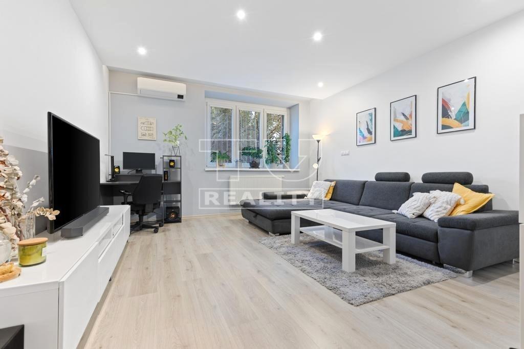 Predaj útulného zrekonštruovaného 2-izbového bytu v... - 2