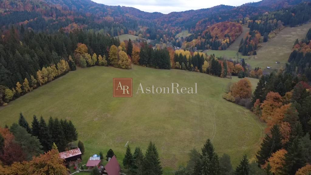 Investičný pozemok s panoramatickým výhľadom Čertov 9.100 m2 - 2