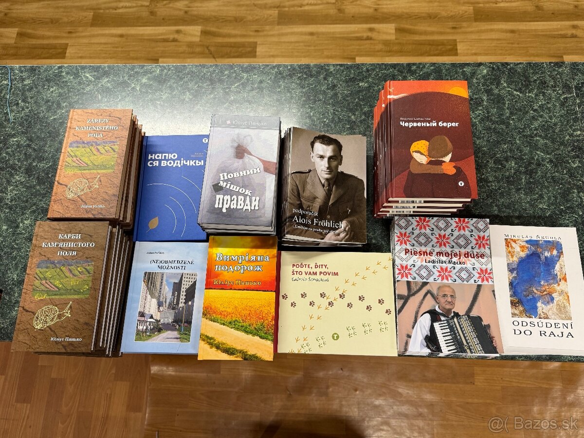 Knihy a CD nosiče - 2