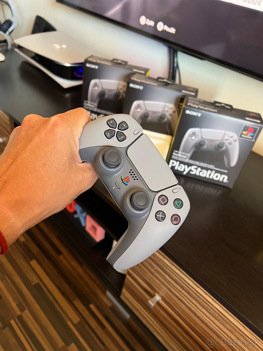 PS5 DualSense Controller / 30th Anniversary - 2