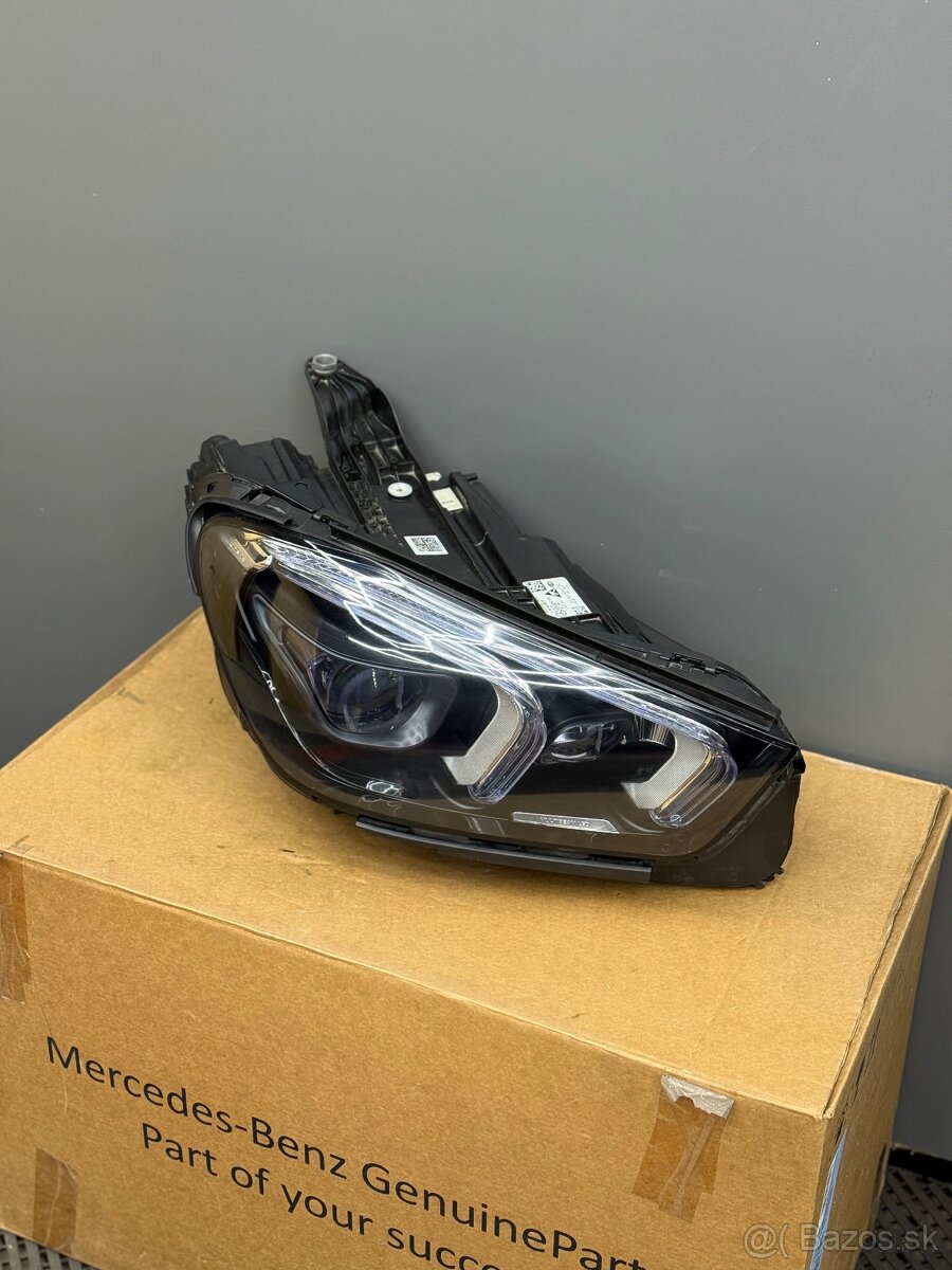 W167 predne svetlo - 2
