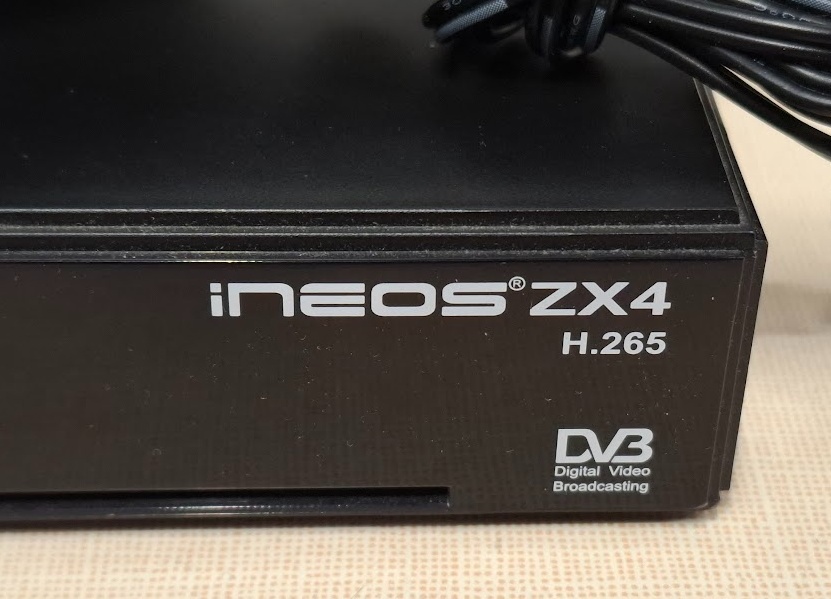 Linuxový iNEOS ZX4 Full HD SAT a IPTV Box - 2
