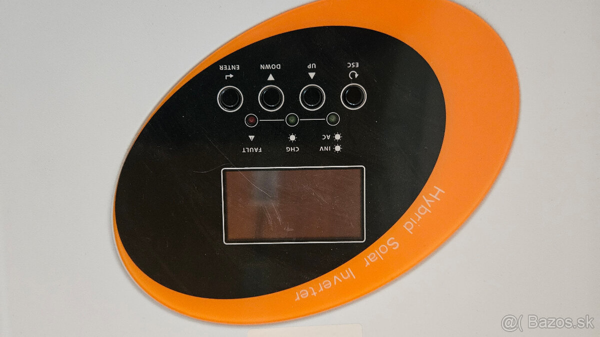 Predám Solárny invertor - 2