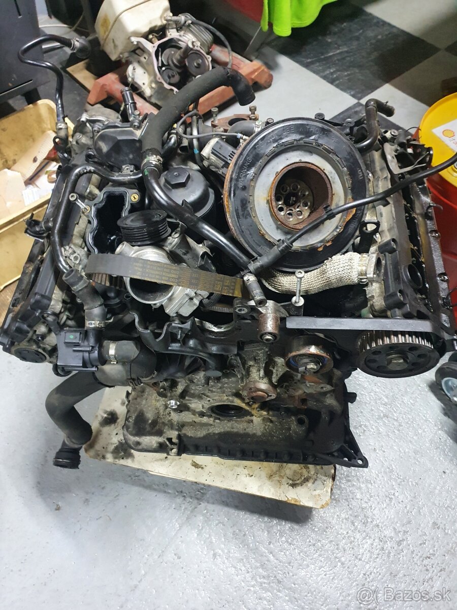 Motor audi 3.0 176kw - 2