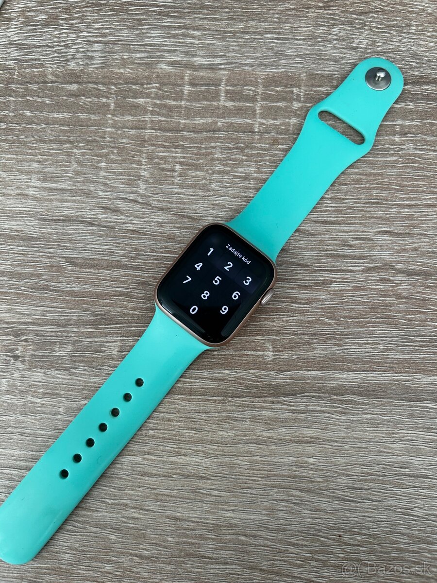 Apple Watch SE I. generácie - 2