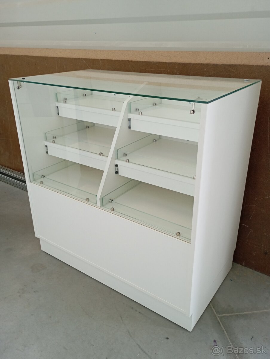 Presklená predajná skrinka so zásuvkami a úložným priestorom - 2