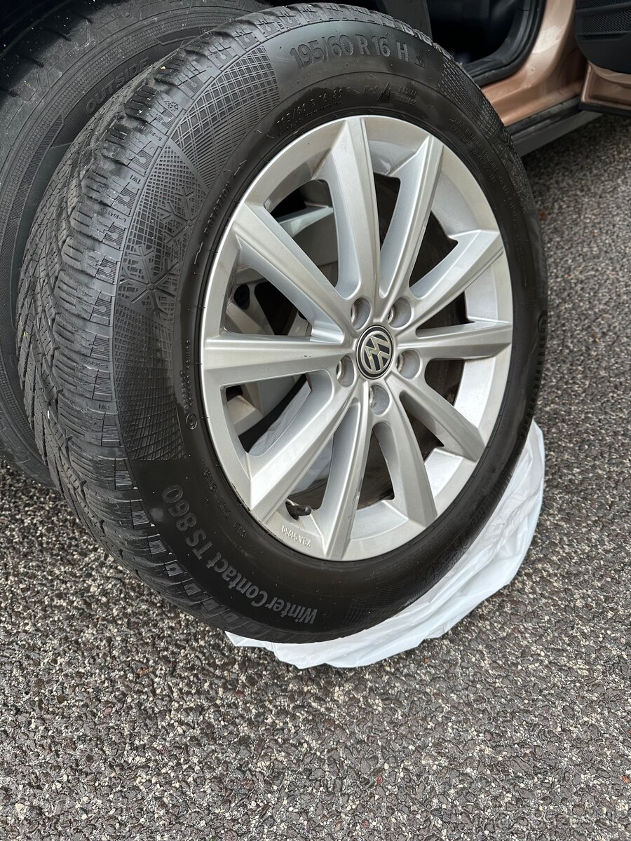 Predám disky a zimné gumy Volkswagen - 2