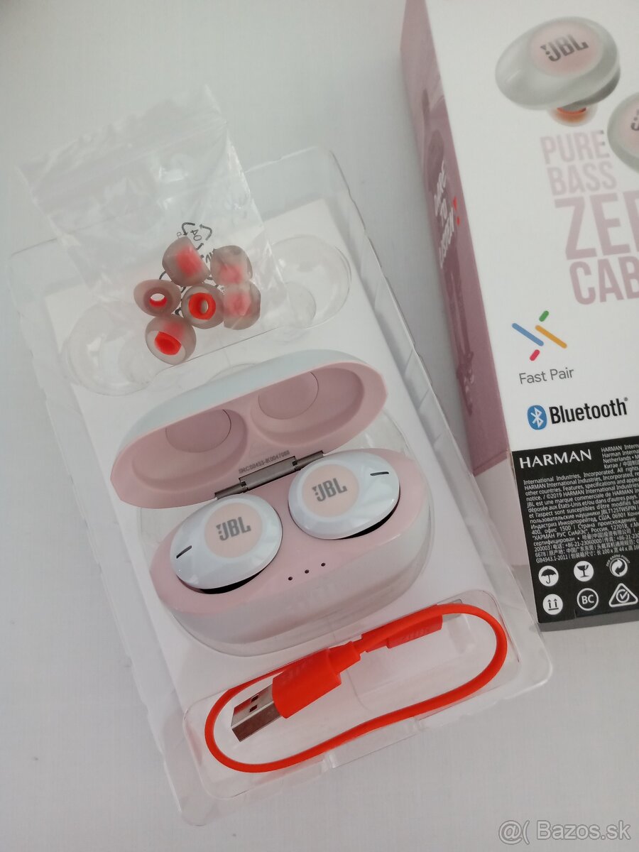 1+1Slúchadlá JBL a RBuds6Play, 2Postavičky - 2