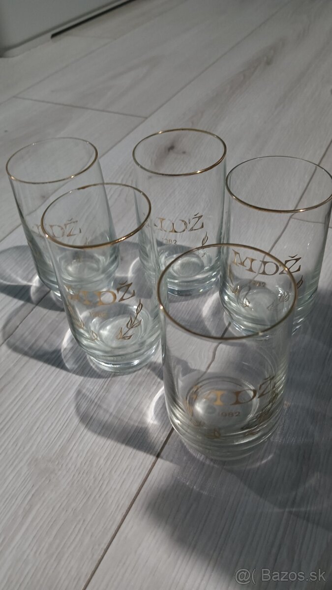 Sklenené poháre - 2