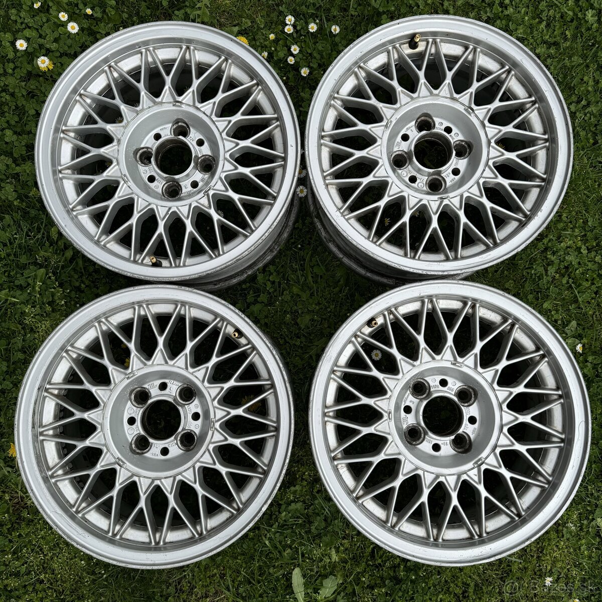 BMW E30 STYLING 5 R15 - 2