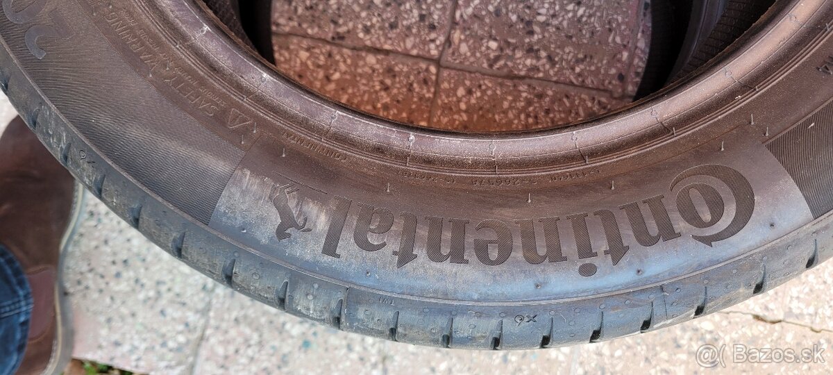 Predám 2ks letné 205/55R16 Continental PremiumContact 7. - 2