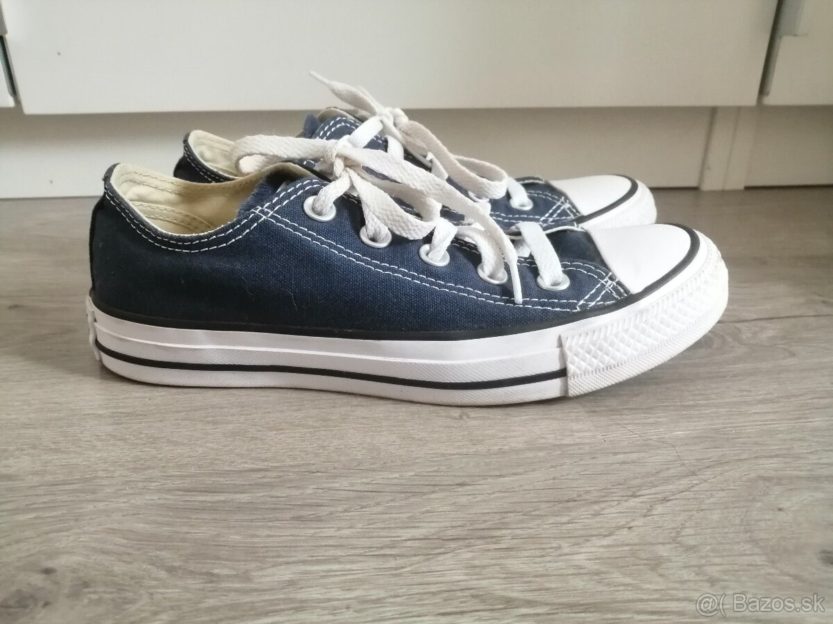 Converse modre nizke - 2