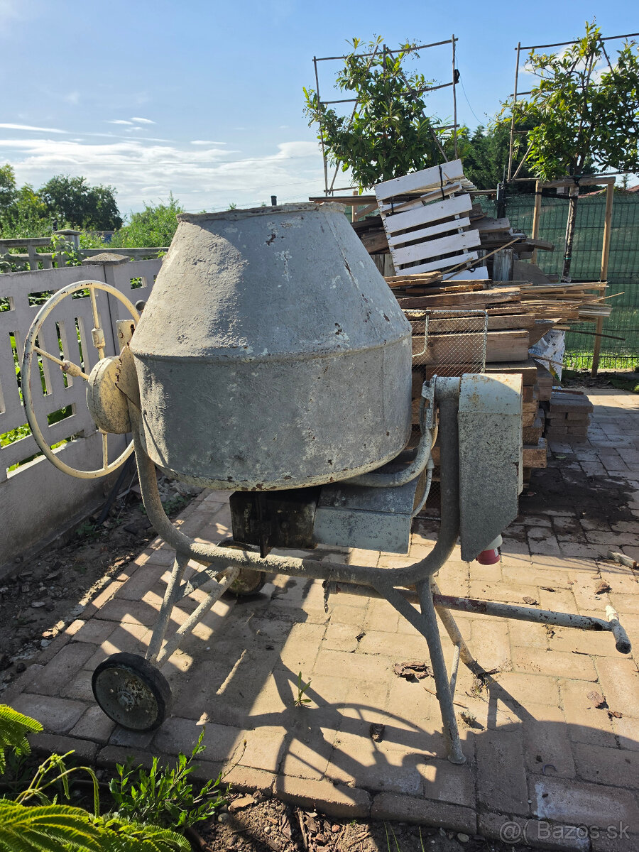 miesacka 4 furikova 3L+PE 400V - 2