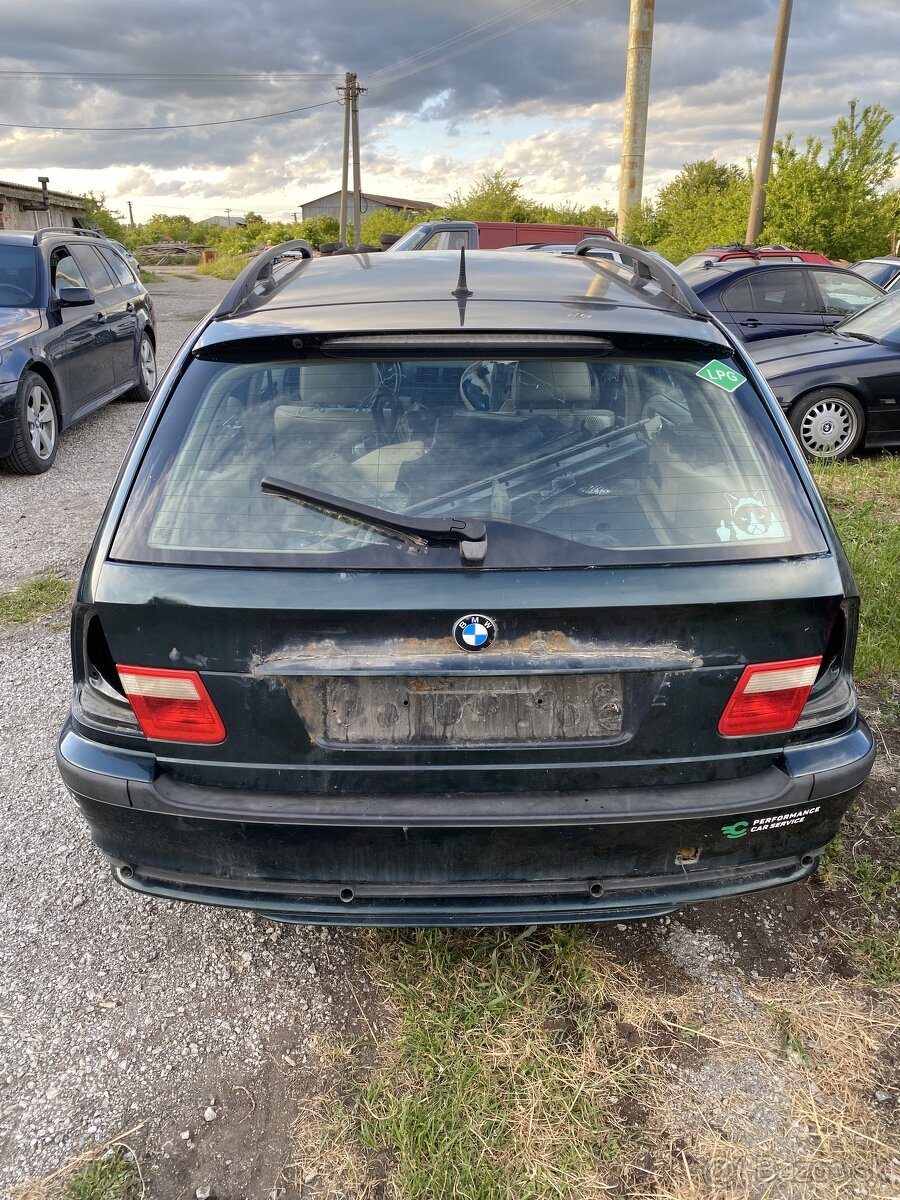 BMW E46 touring 330ix - 2