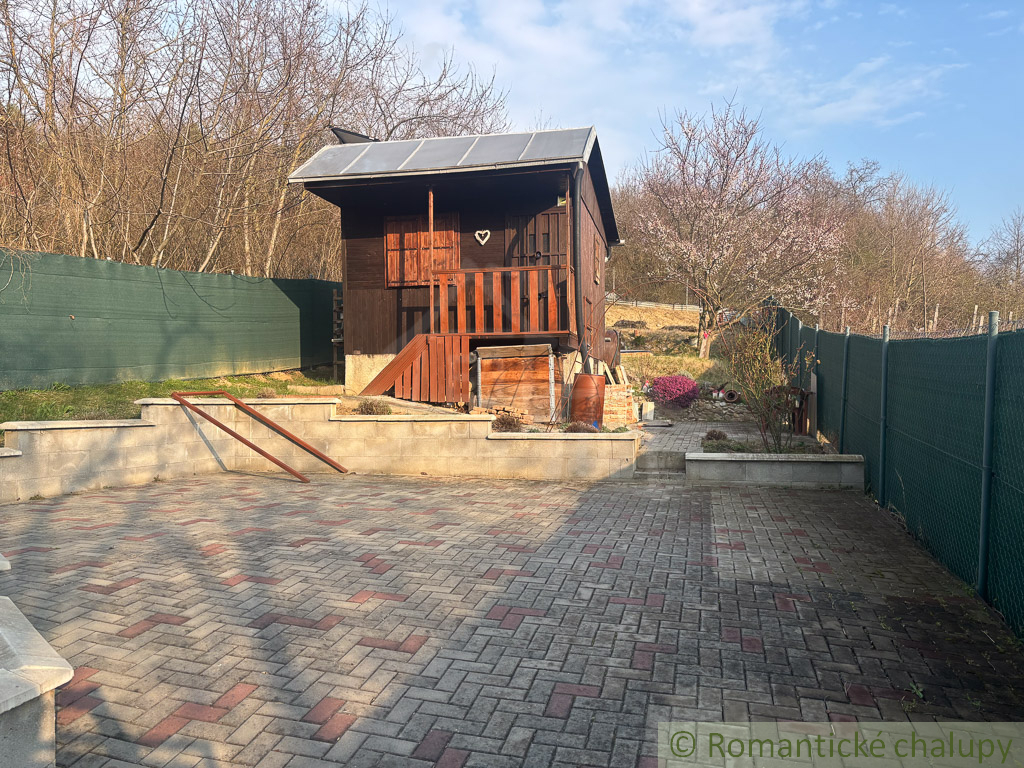 Štýlová chatka v prírode s krásnym výhľadom pri Hlohovci n - 2