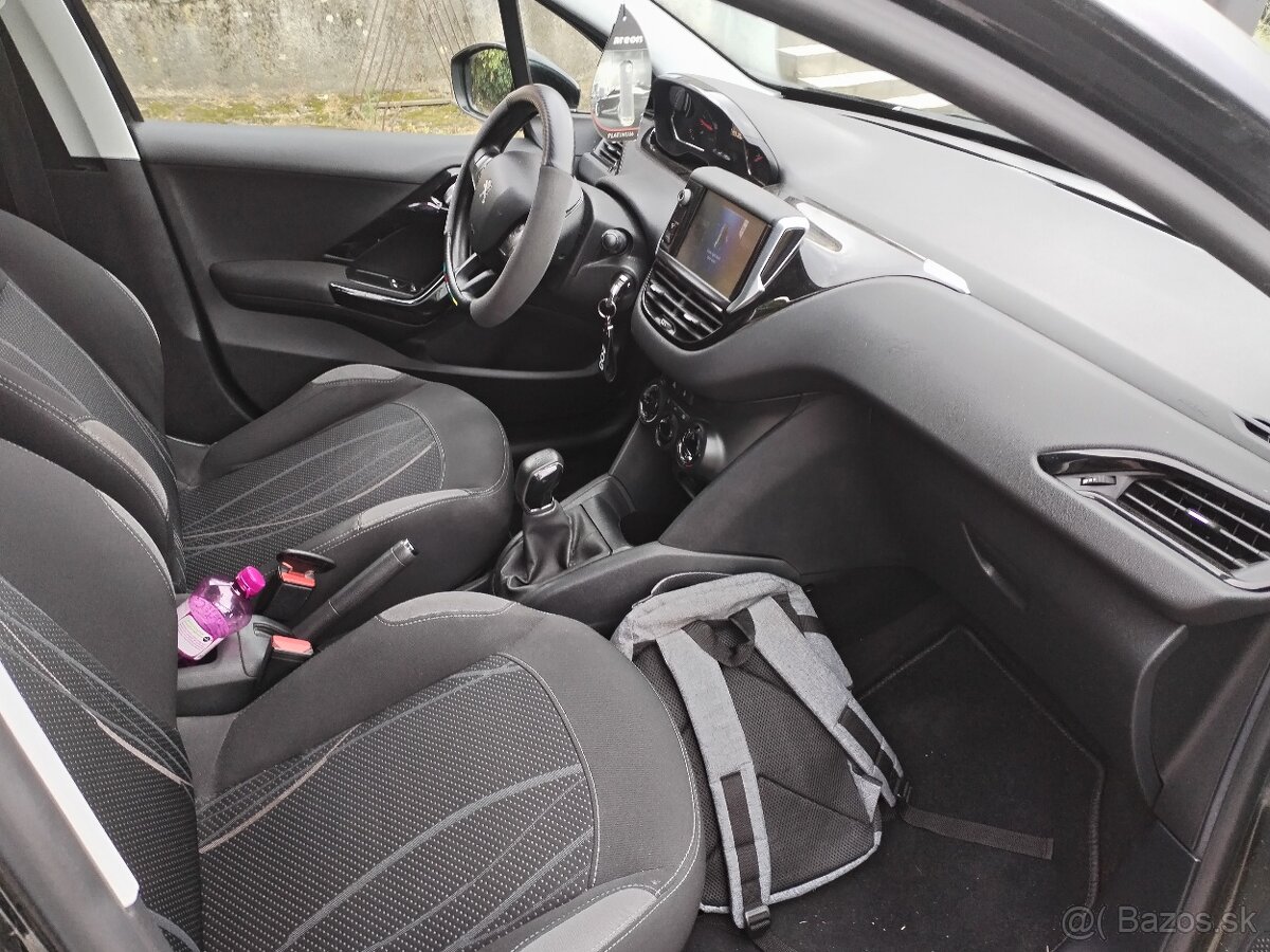 Peugeot 208 rok 2013 - 2
