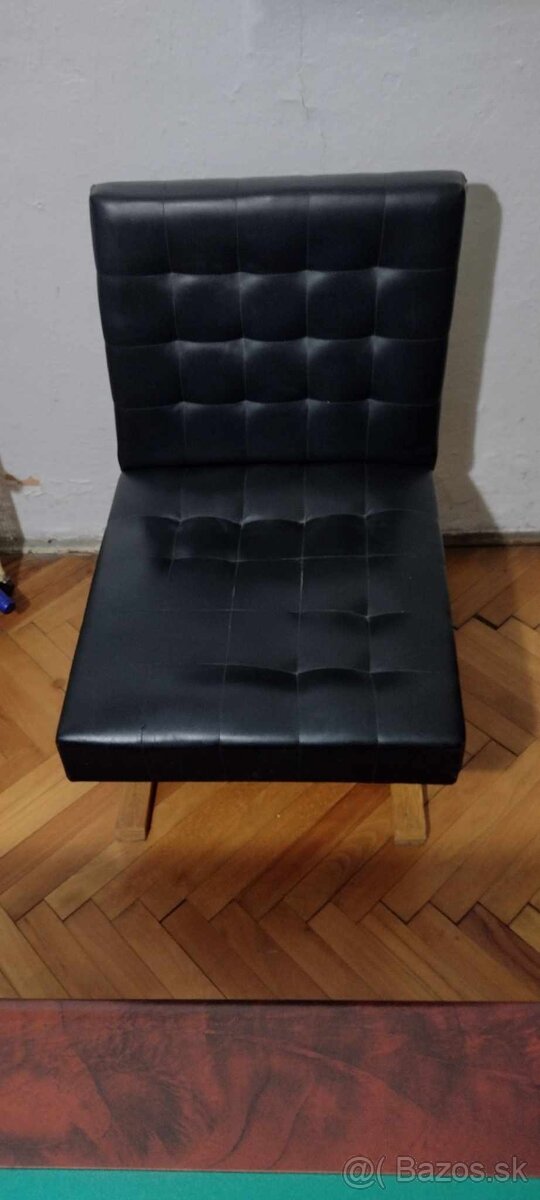kreslá Bratislava - 2