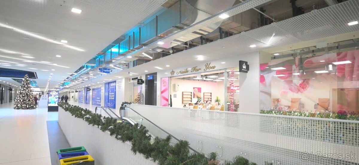 Atraktívny obchodný priestor v nákupnom centre, 100 m², Bajk - 2