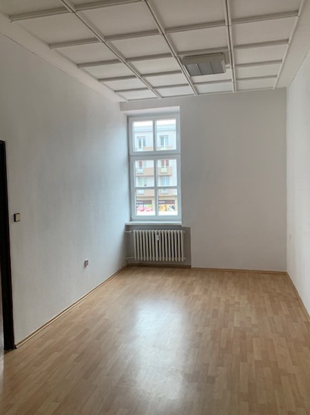 Na prenájom kancelársky priestor 47 m², Nitra centrum - 2
