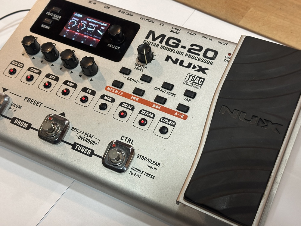 Nux MG-20 multiefekt/modeler - 2