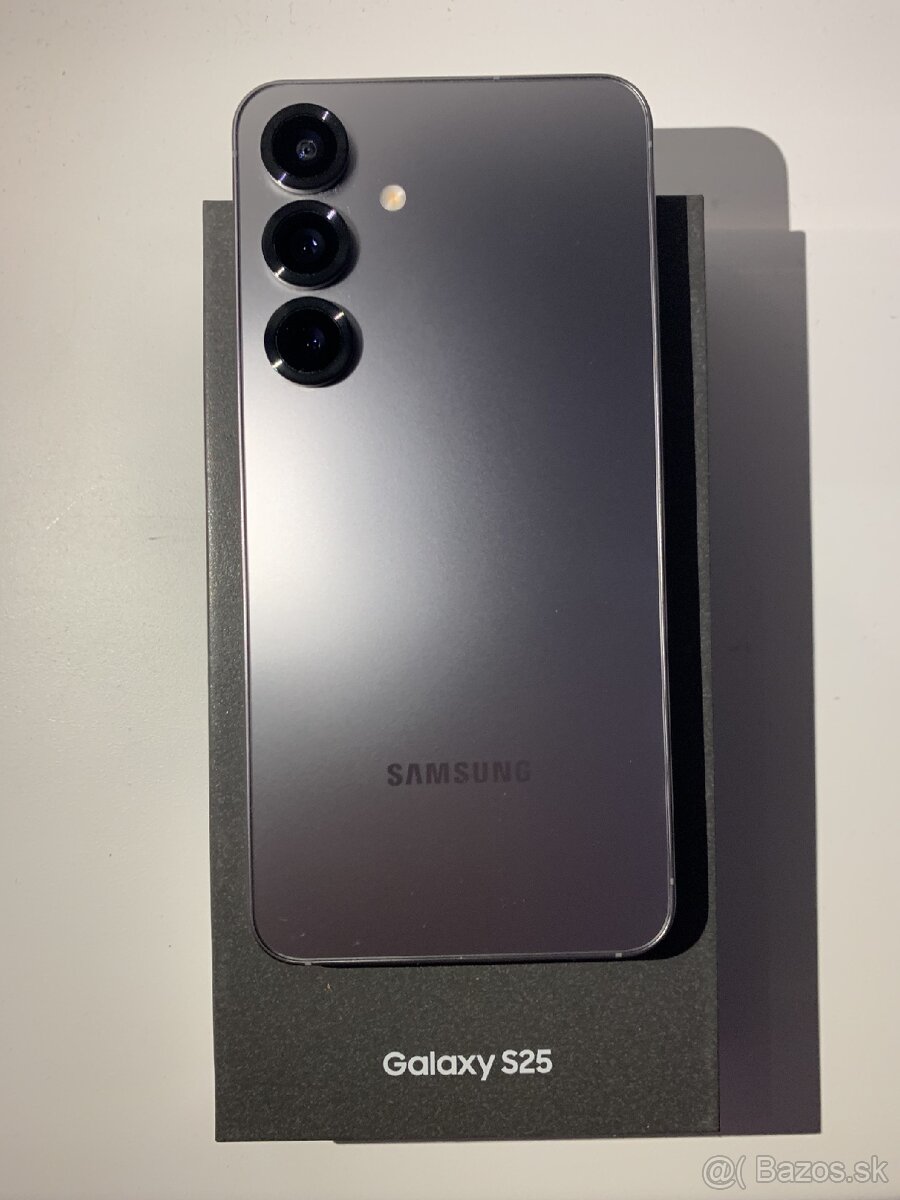 Samsung Galaxy S25 256 GB Silver - 2