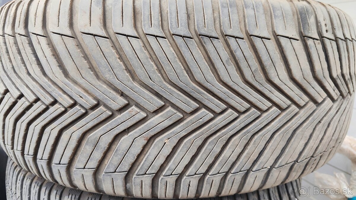235/45 R18 Michelin celoročné pneumatiky - pár - 2