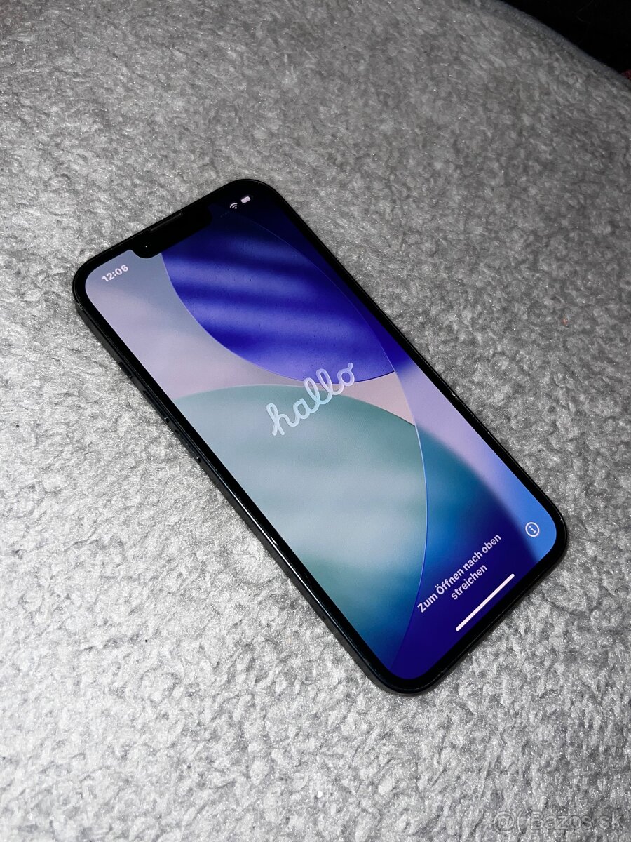 Apple iPhone 13, 128GB - 2