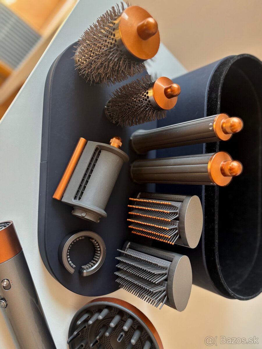 Dyson Airwrap - 2