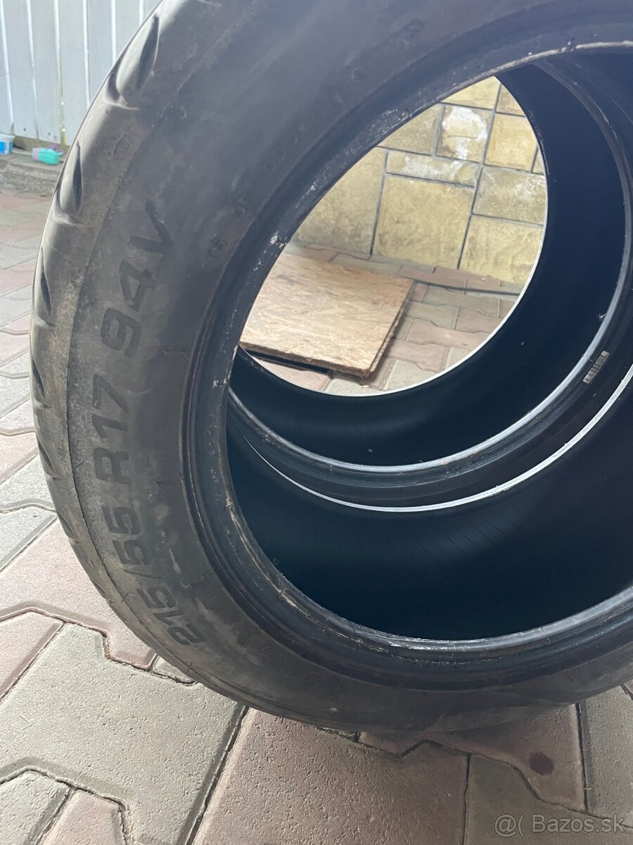 Letné pneumatiky 215/55 r17 - 2
