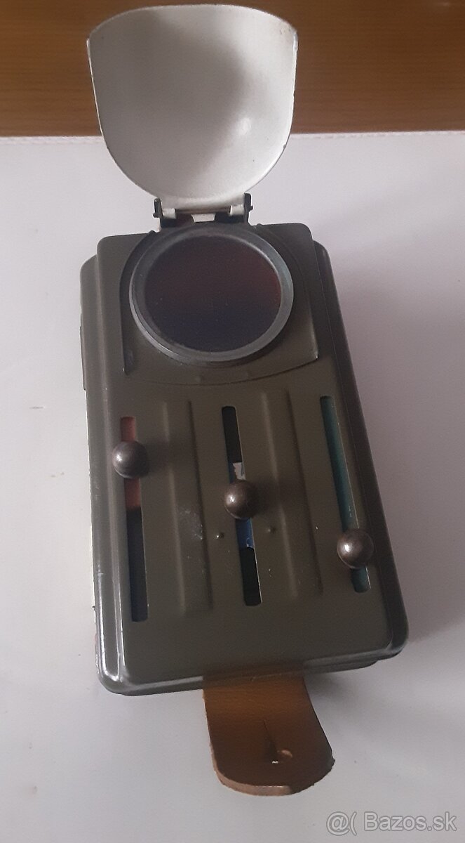 Predaj retro lávovej lampy a baterky - 2