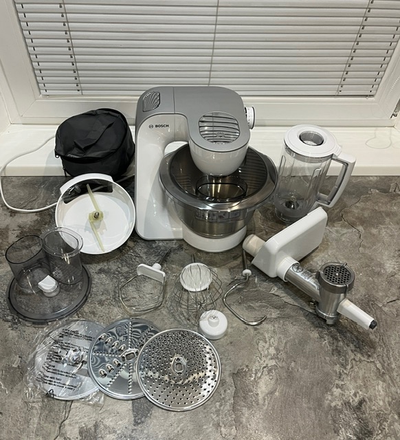 Bosch MUM 58231 1000W kuchynský robot - 2