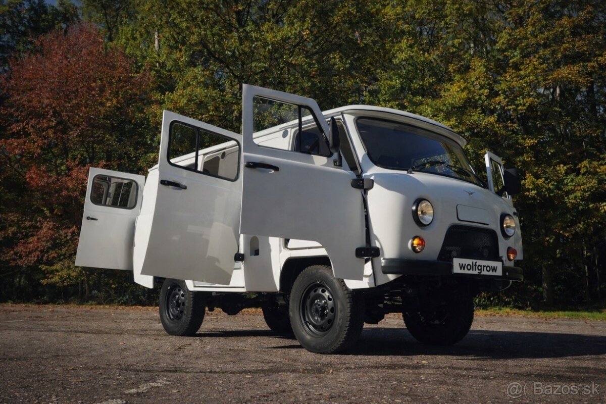 UAZ CLASSIC 3741 - 2