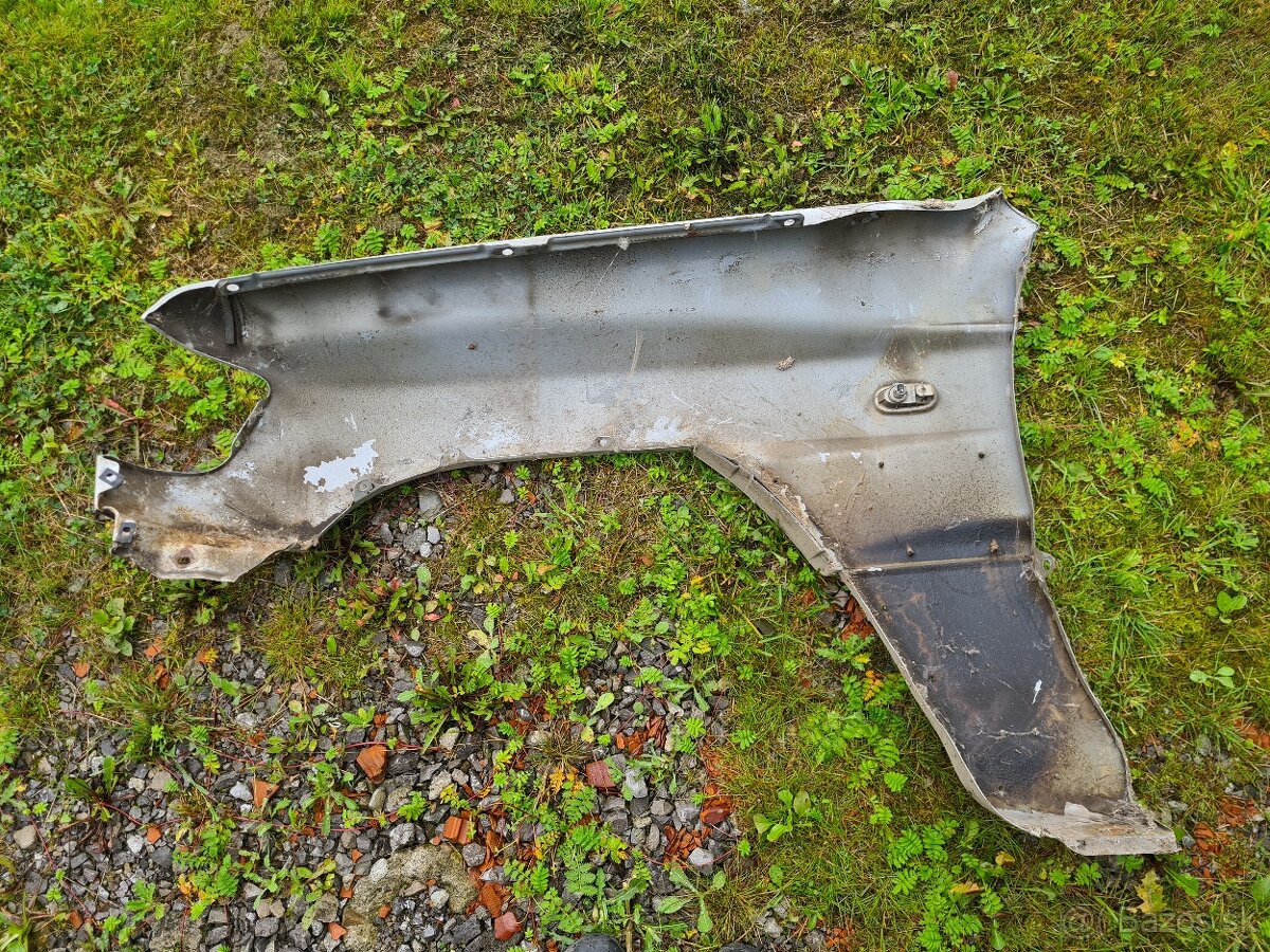 Predný blatník Pajero 2 Facelift - 2