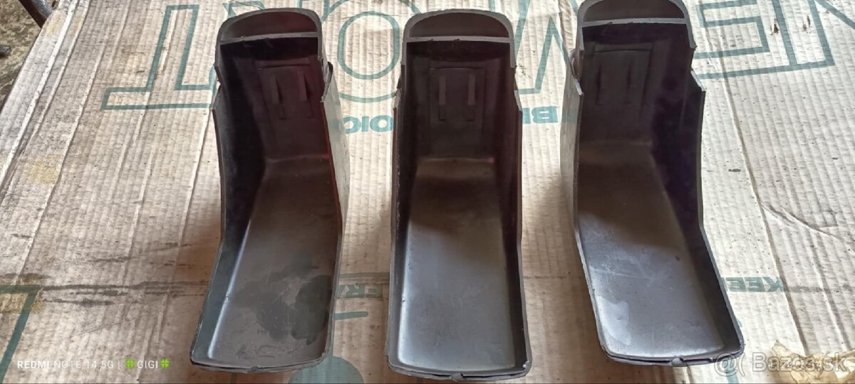 Plastové rohy trabant 601 - 2