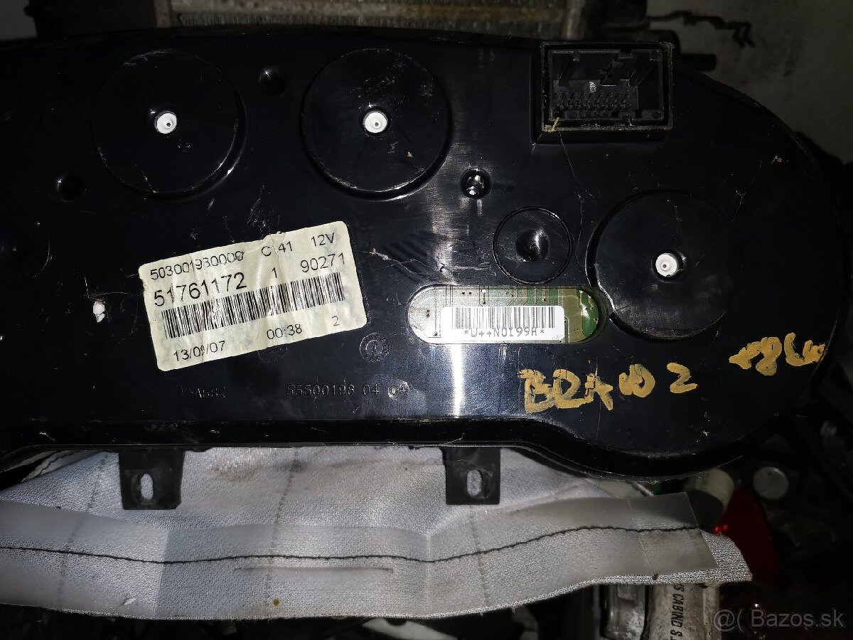 Fiat bravo 2 budíky diesel - 2