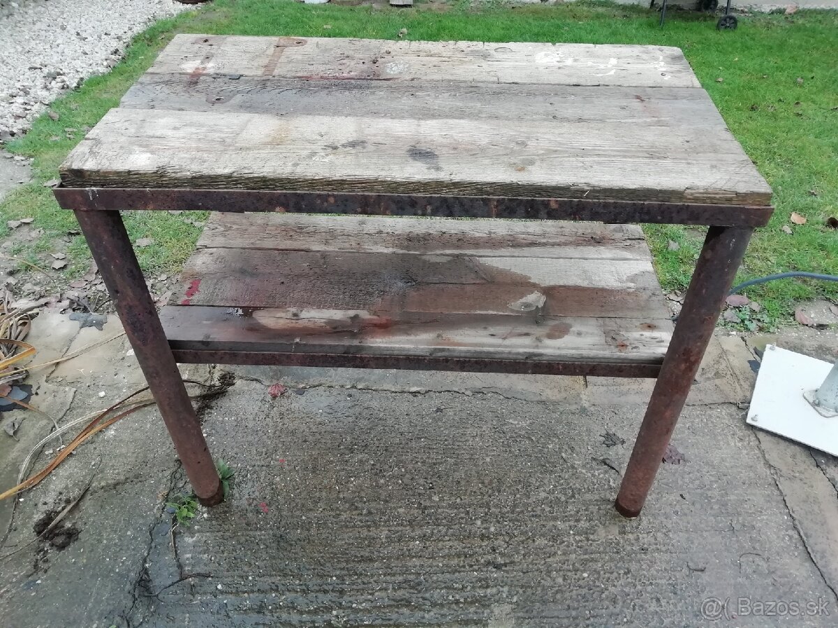 Pracovný stôl - 2