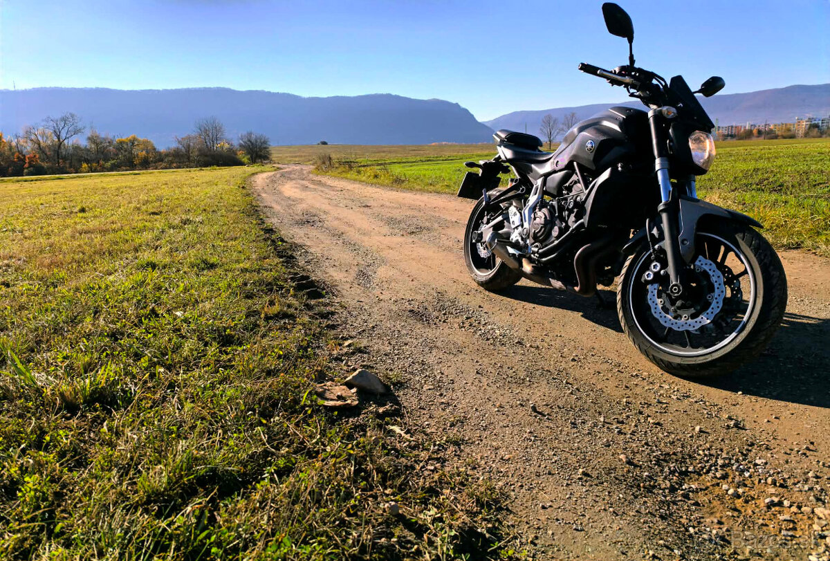 Yamaha MT-07 - 2