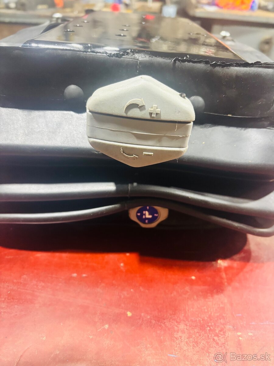 Mechanické odpruženie sedadla traktor - 2