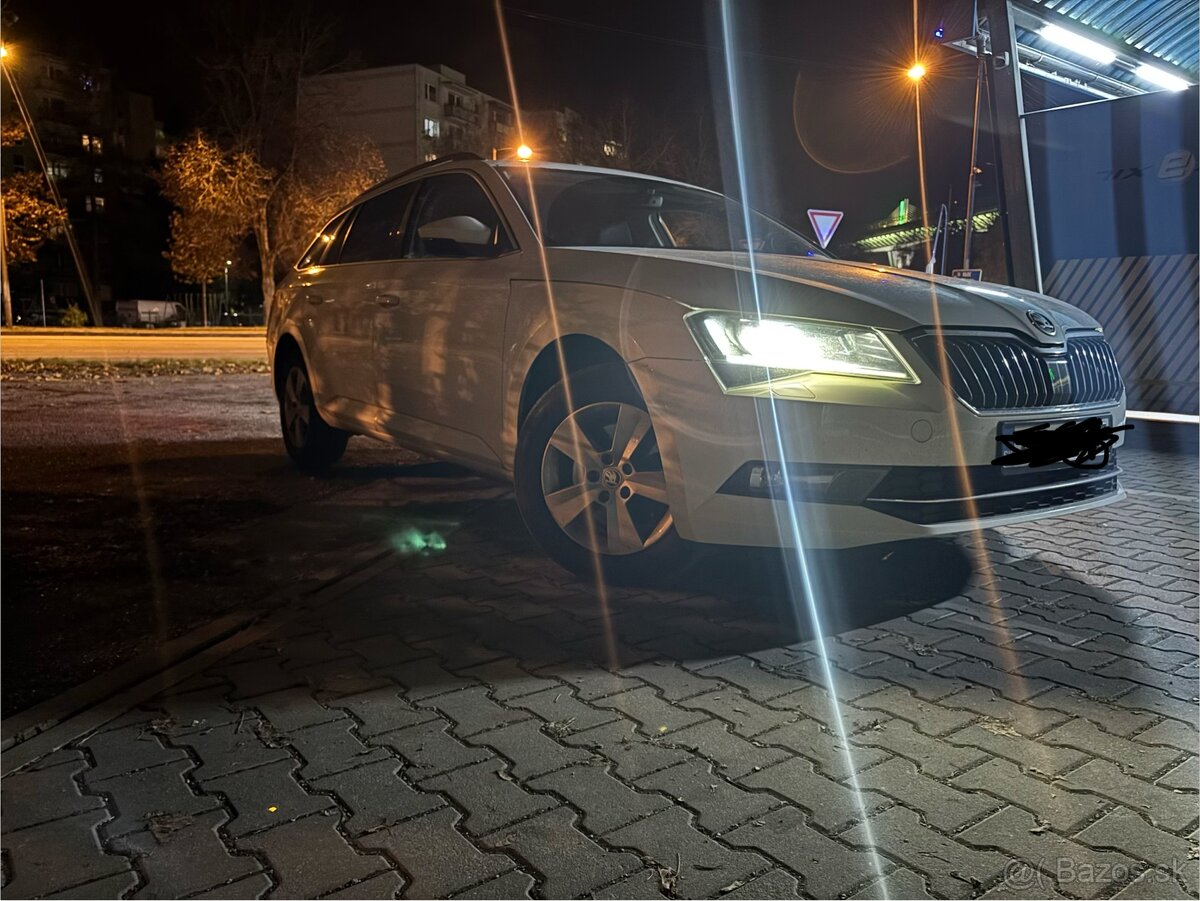Predám Škoda Superb 12/2016.. - 2