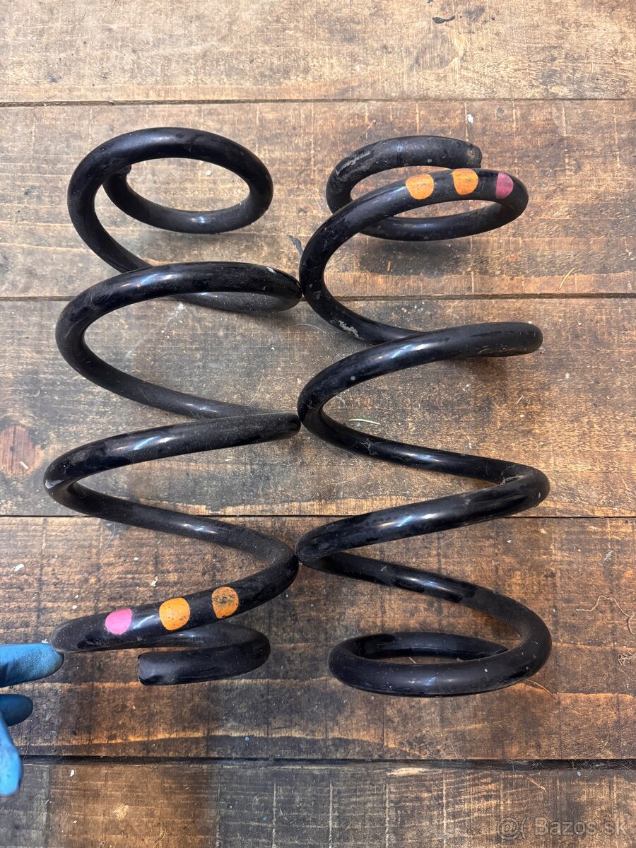 Audi a5 3.0tdi pružiny - 2