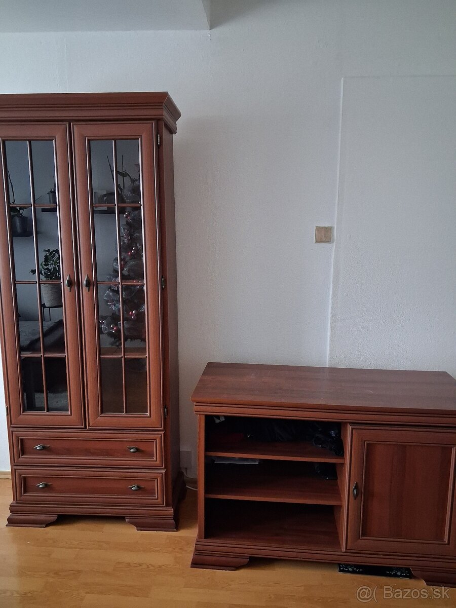 Vitrína - 2