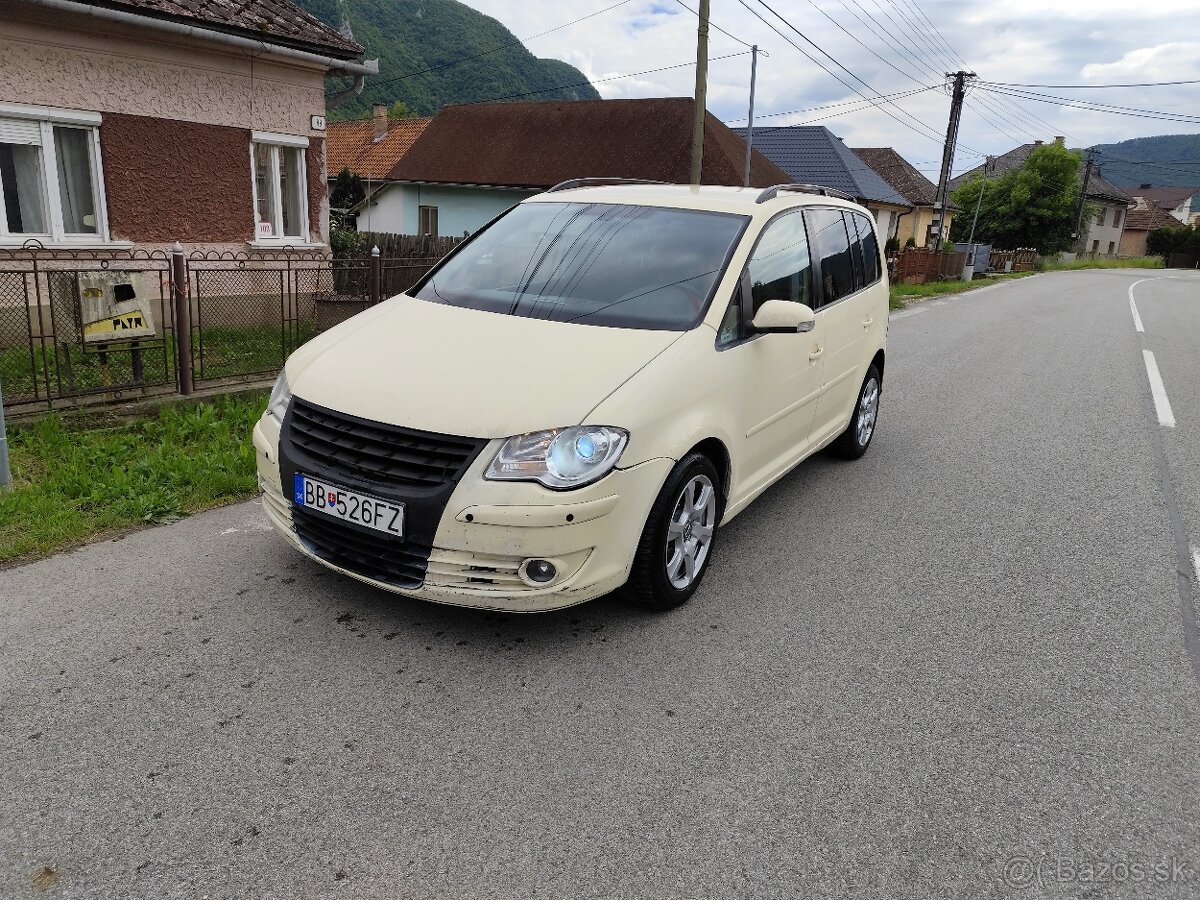 Predam Volkswagen Touran dsg - 2