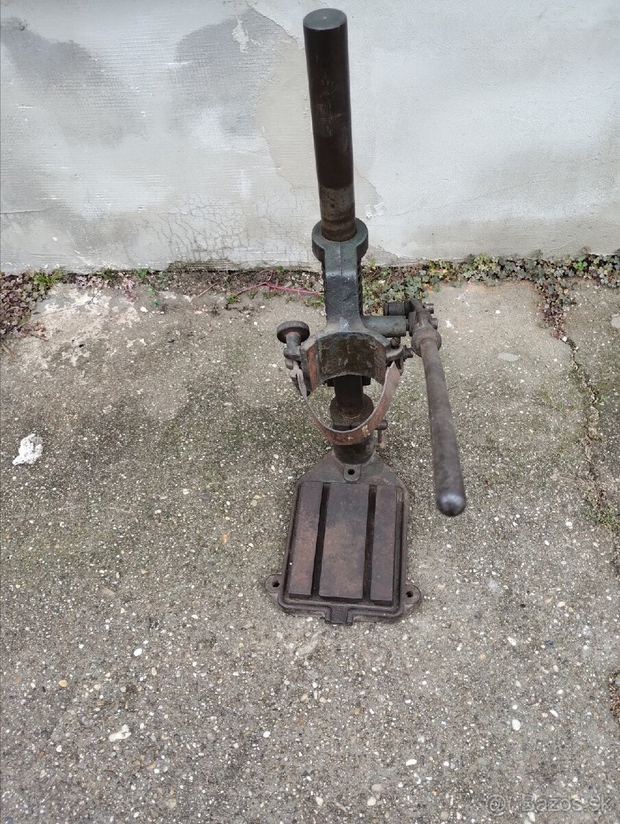 Stojan na vŕtačku - 2