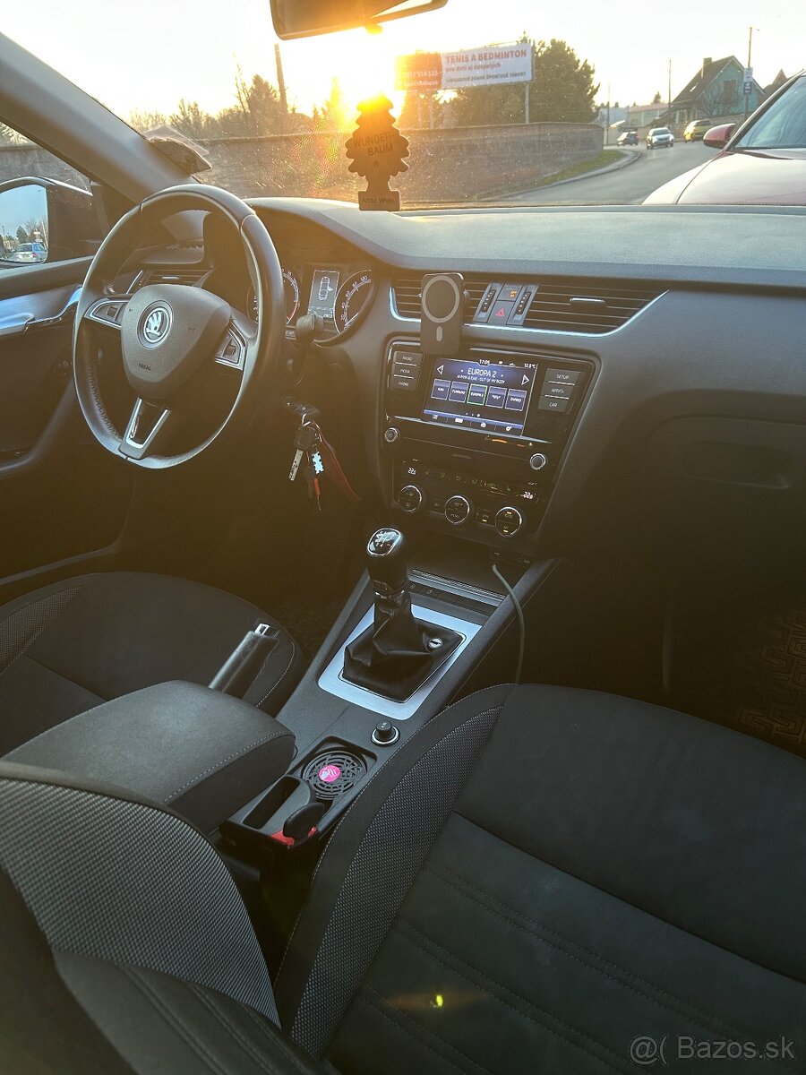 Škoda Octavia 1.6 TDI 2017 Ambition - 2