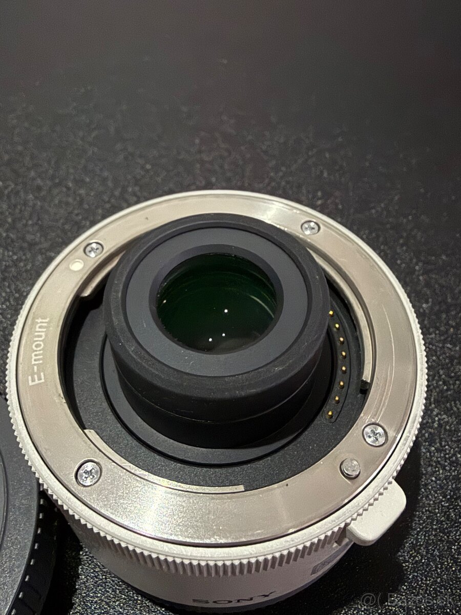 SONY SEL 20TC 2.0× pre bajonet E - 2