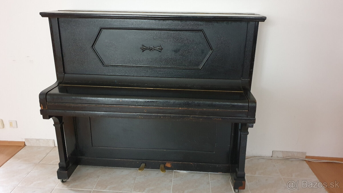 Piano Petrof - 2