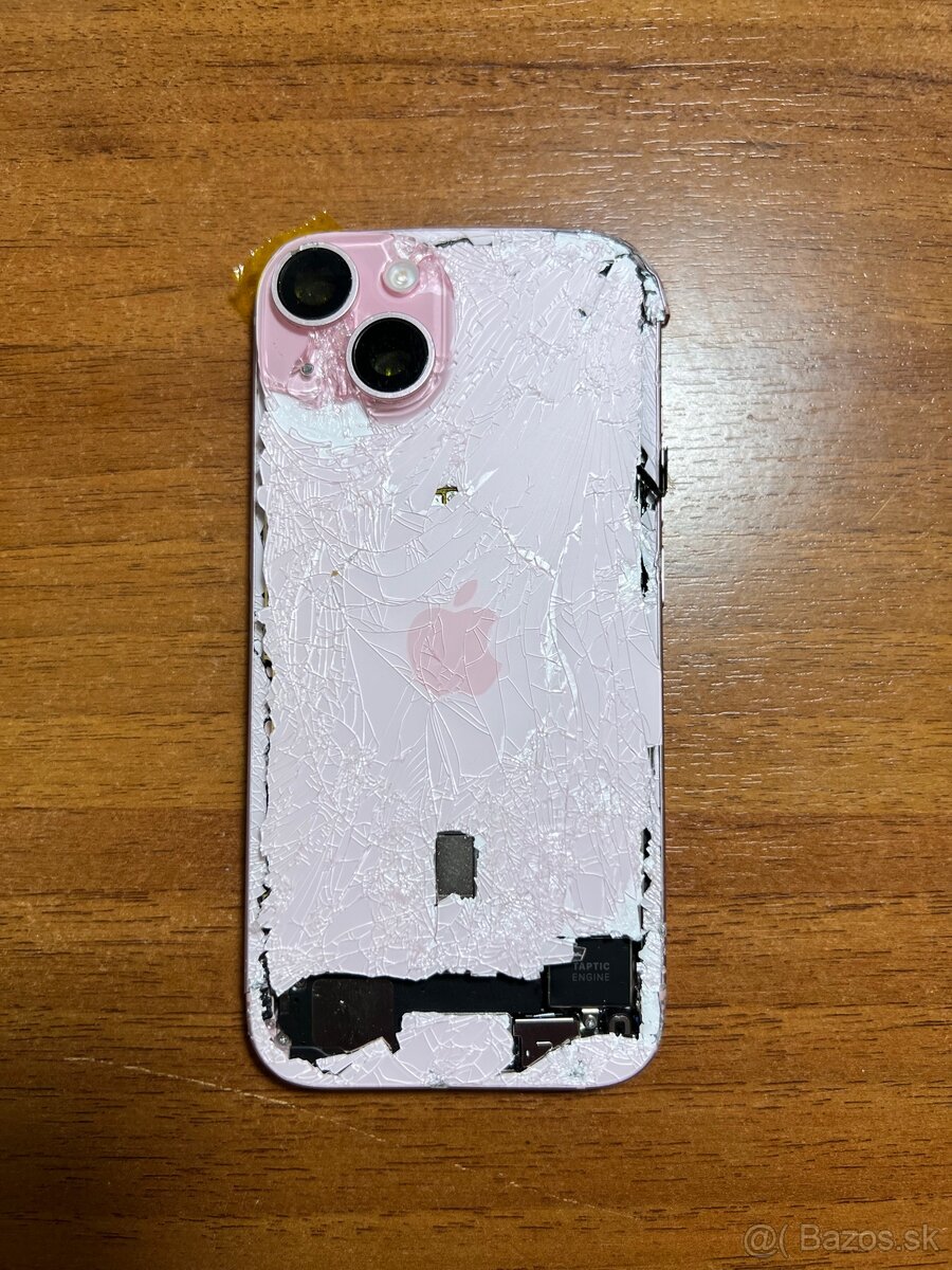 iPhone 15 Na ND - 2