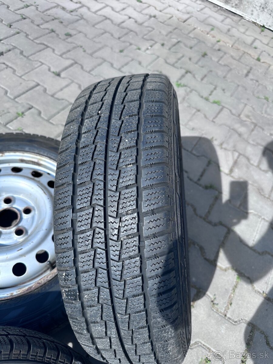 Zimna sada diskov 195/60R16C 5X112 - 2