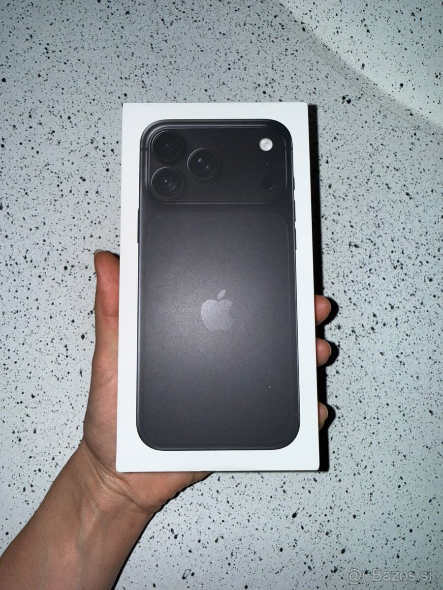 Predám iPhone 18 Pro Max 256GB Black - 2